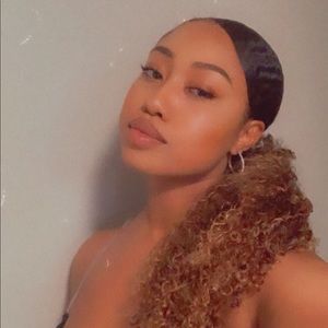 Meet your Posher, Kaylon